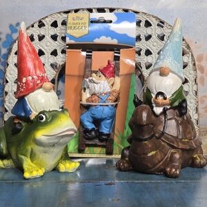 Colorful Garden Gnome Set with Frog and Turtle And Flower Pot Hugger